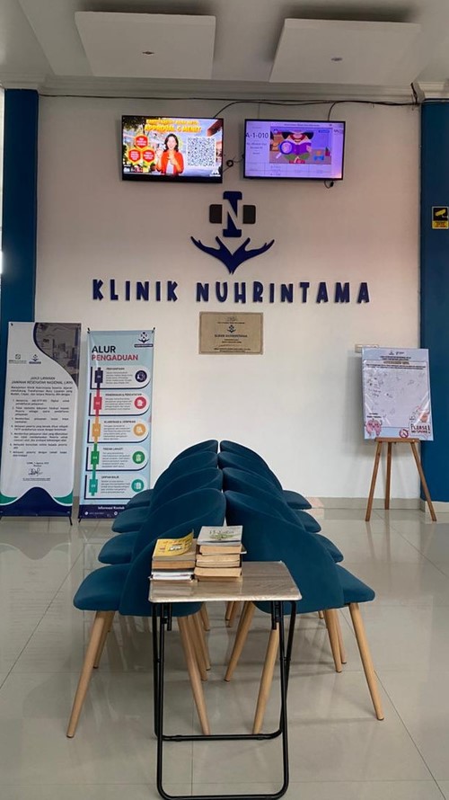 Ruang tunggu Klinik Nuhrintama